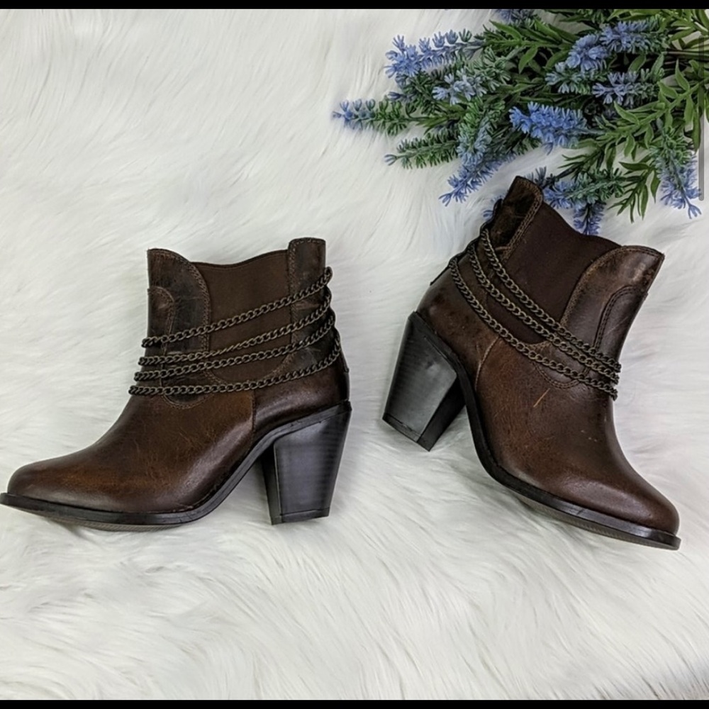 Dingo leather ankle chain heeled boho boots sz 6
